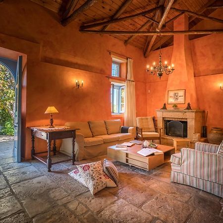Bratis Holiday Home Каллифея Экстерьер фото