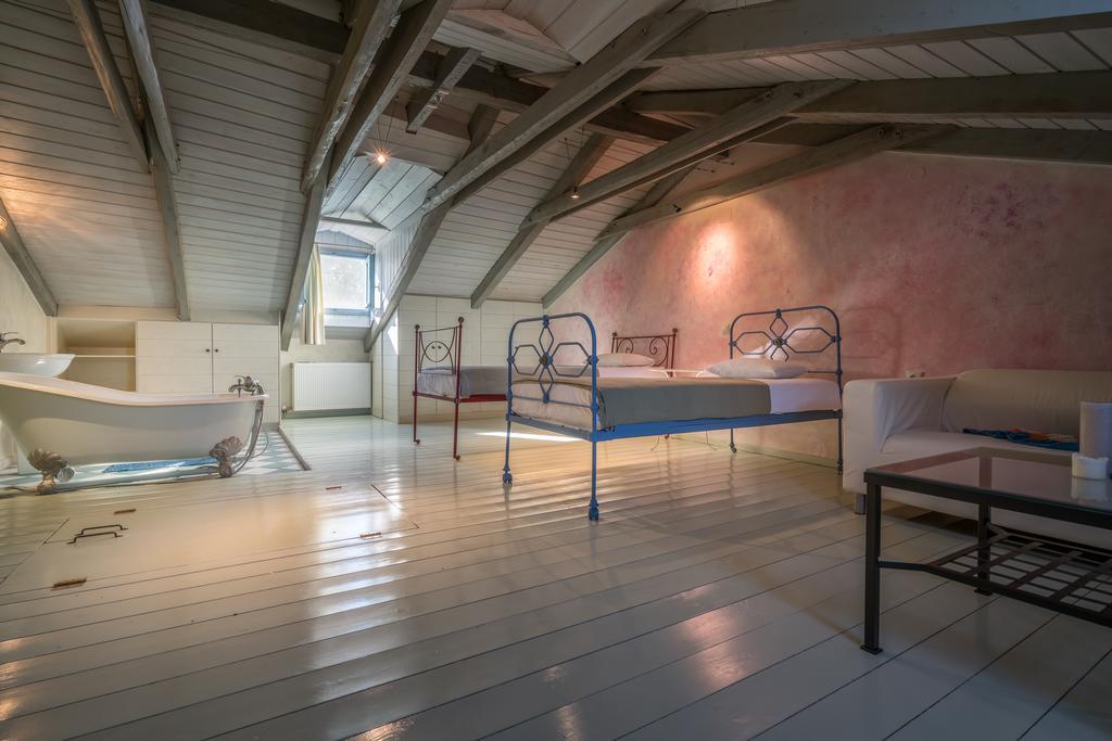 Bratis Holiday Home Каллифея Экстерьер фото